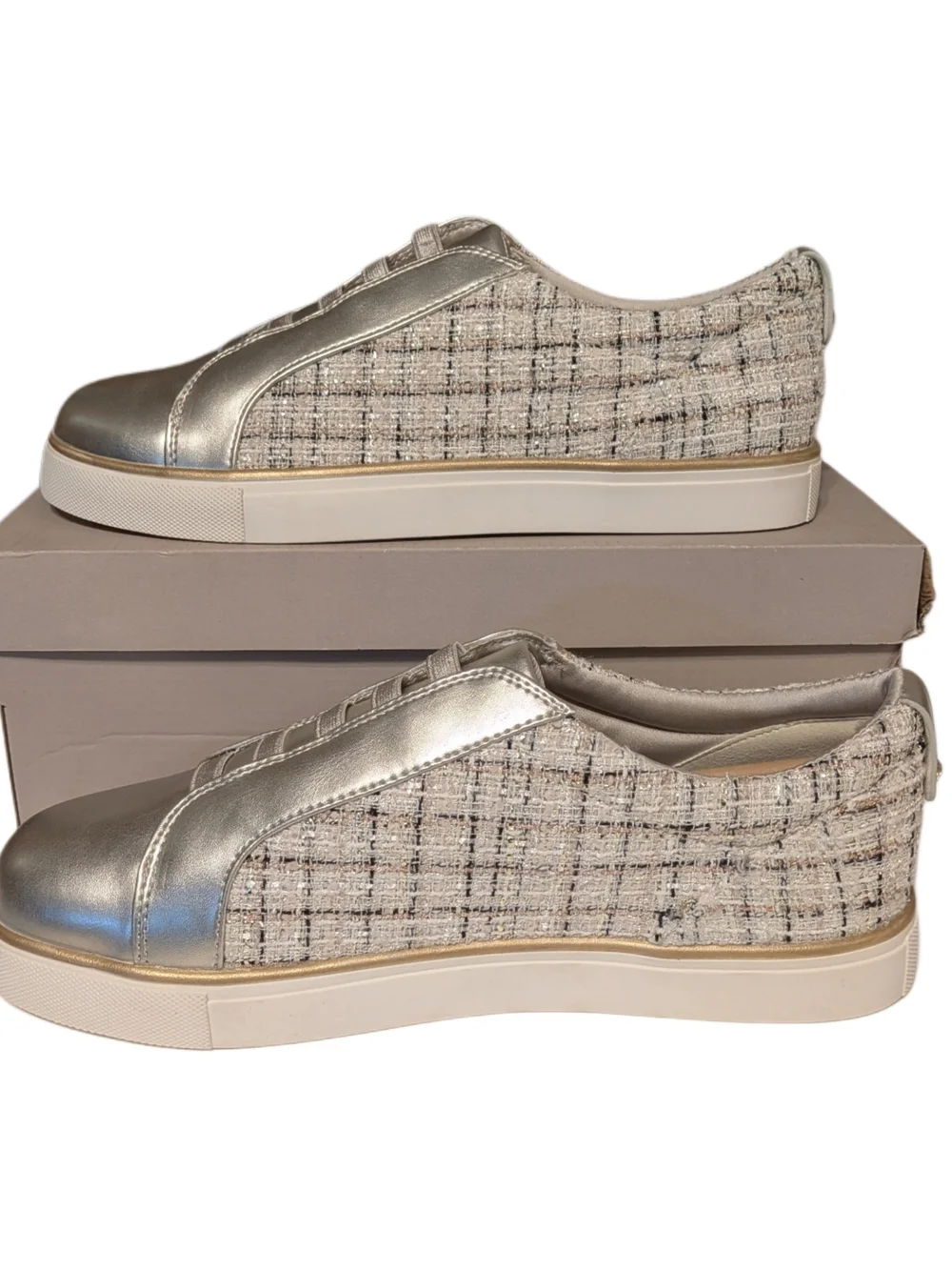 Reaction Kenneth Cole Bonnie Women’s 10 Ecru Metallic Tweed Slip On Sneakers